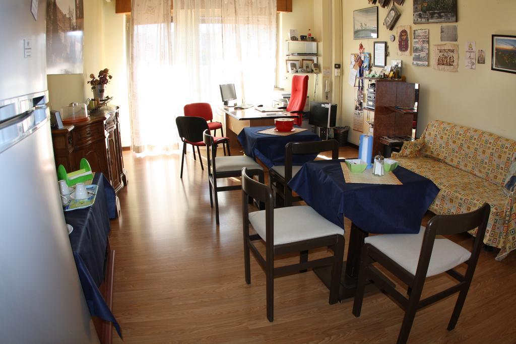 Rooms2Rent Reggio di Calabria Buitenkant foto