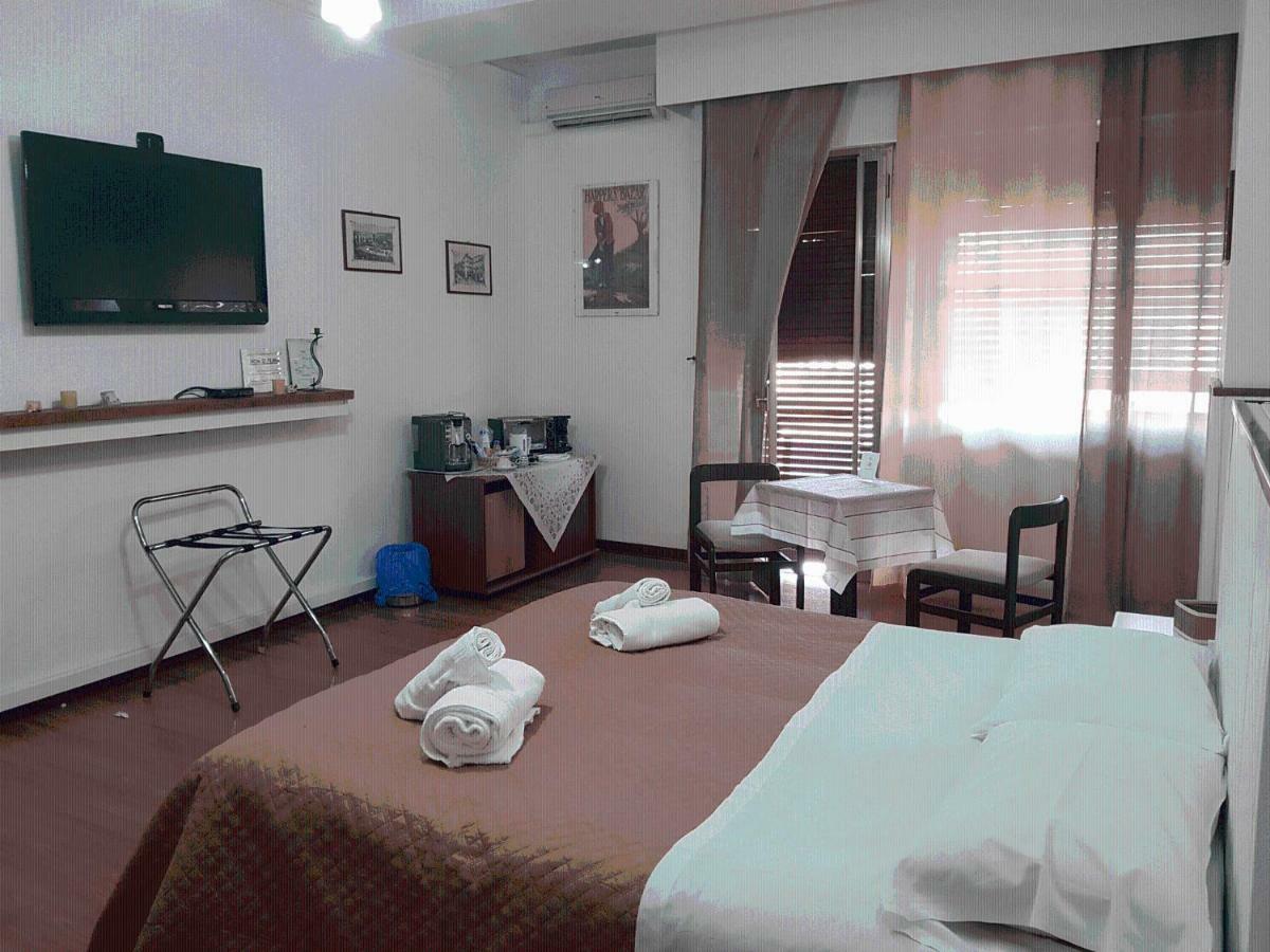 Rooms2Rent Reggio di Calabria Buitenkant foto