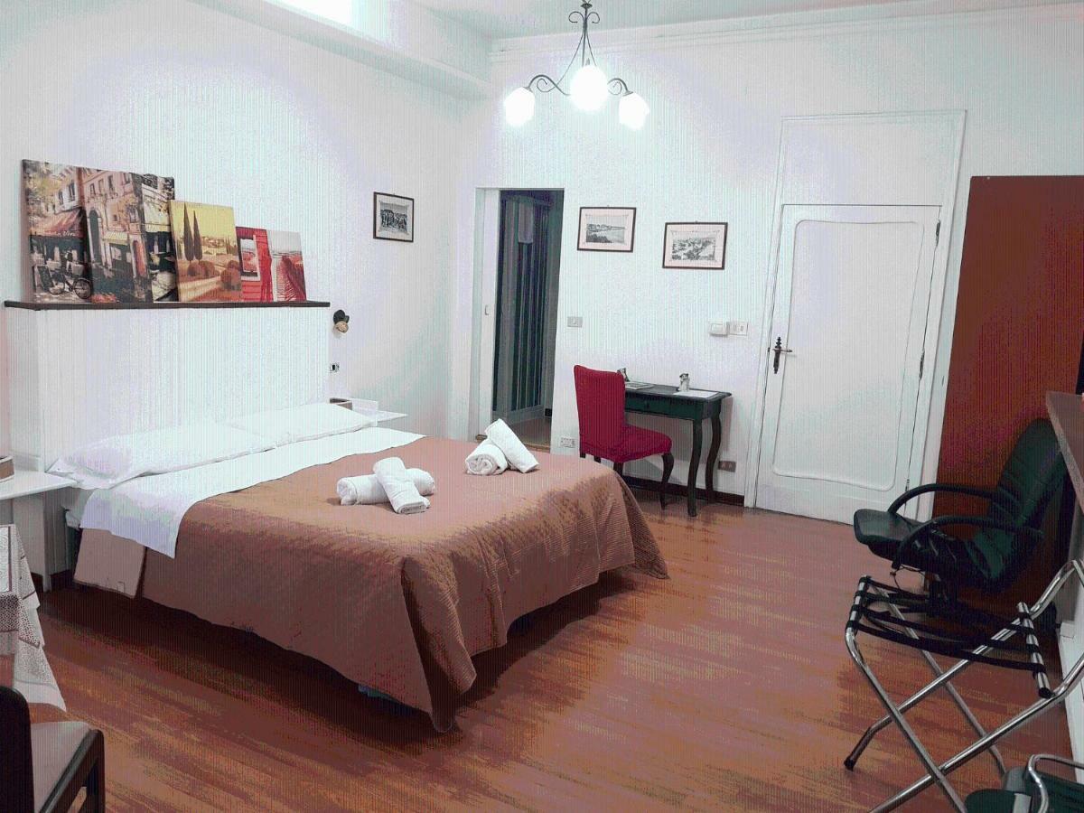 Rooms2Rent Reggio di Calabria Buitenkant foto